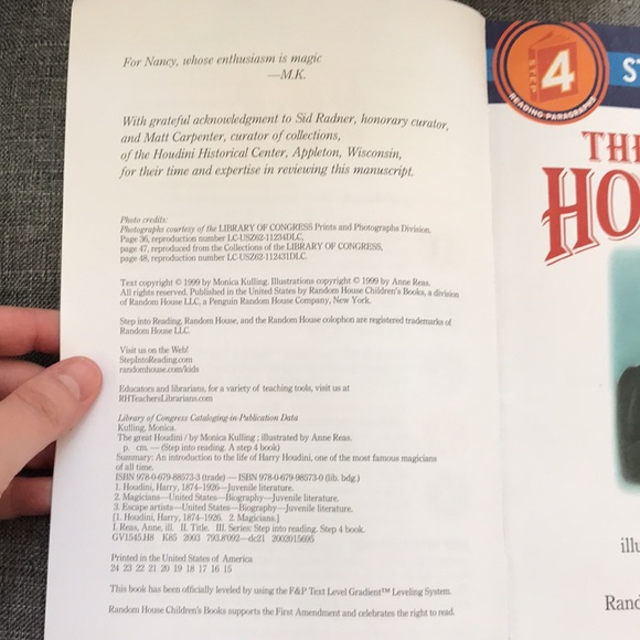 COPY - 🎁5/$10 Sale🎁 Step 4 The Great Houdini by Monica Kulling - Picture 5 of 6